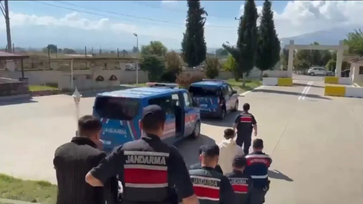 5 ilde uyuşturucu madde bulunduran şahıslara yönelik operasyon: 341 şüpheli yakalandı