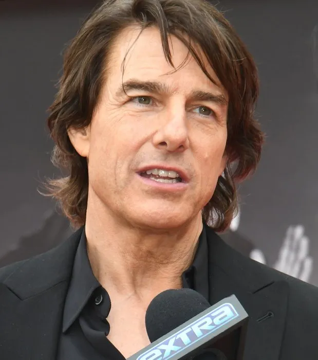 Hollywood bu dedikoduyla çalkalanıyordu! Oyuncu Tom Cruise ve Ana de Armas aşkı belgelendi!