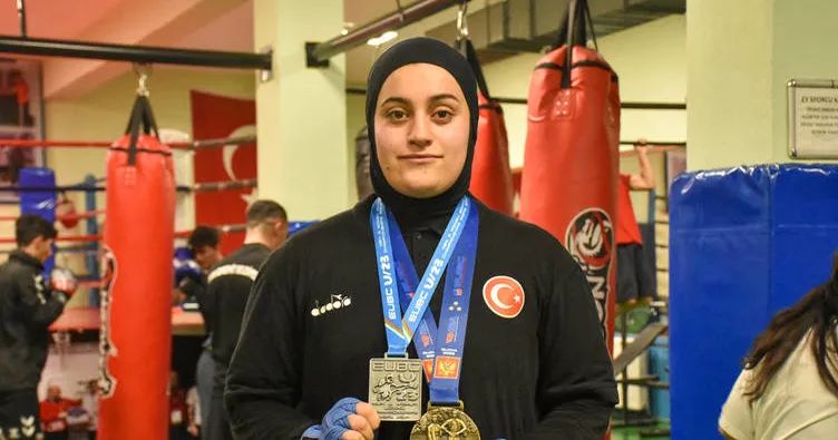 Dünya Boks Şampiyonası’nda Büşra Işıldar ve Şeyma Düztaş madalyayı garantiledi