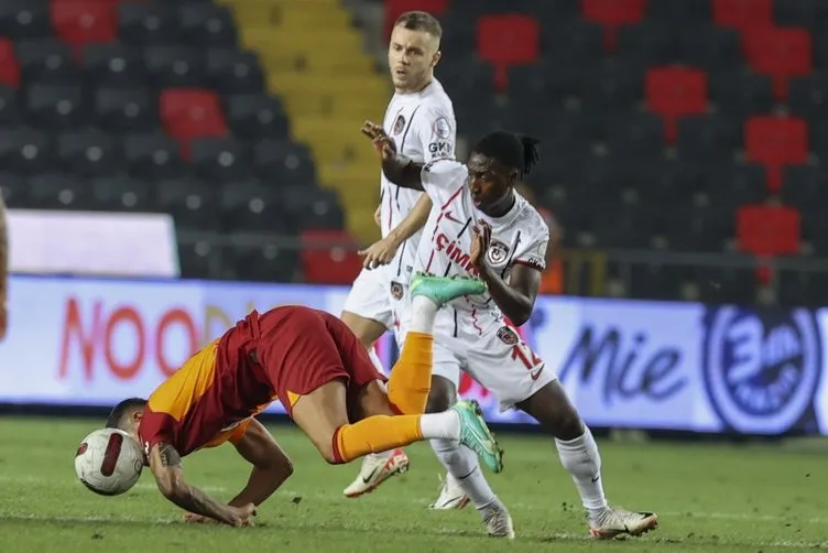 Son dakika haberi: Erman Toroğlu’dan flaş penaltı açıklaması! Gaziantep FK-Galatasaray maçında olaylı pozisyon...