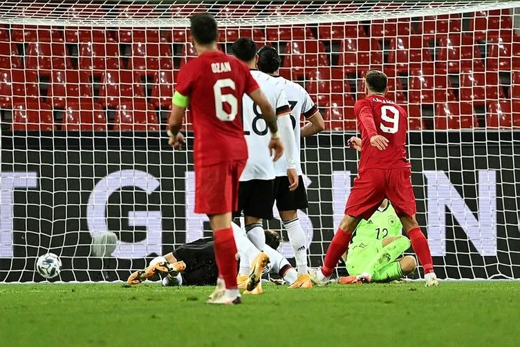 Emre Can'ın hareketine sosyal medyada büyük tepki!