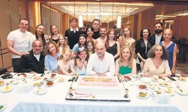 ‘Sihirli Annem’den rekor kutlaması