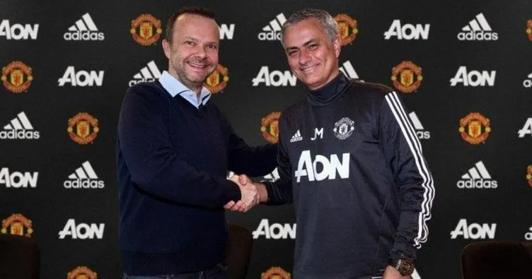 Manchester United, Mourinho’nun sözleşmesini uzattı