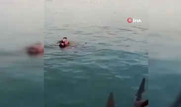 İstanbul Kadıköy’de kahraman Çevik Kuvvet polisinin denize düşen genç kızı kurtarma anları kamerada