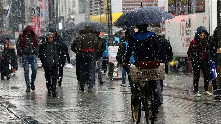 İstanbul ve Ankara için kar alarmı! Meteoroloji’den uyarılar peş peşe geldi saat verildi