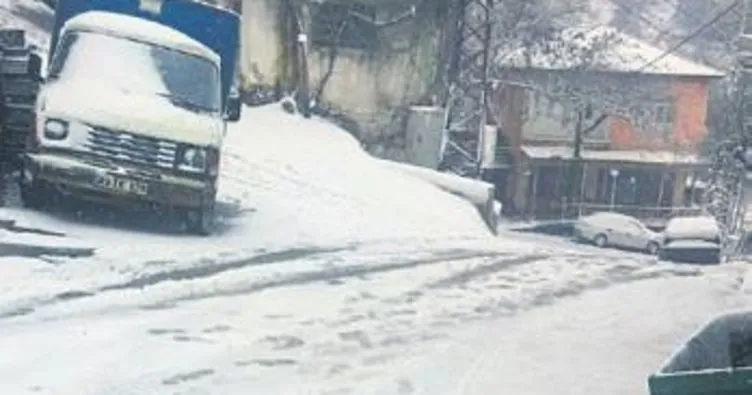 Turgutlu’da kar yağışı etkili oldu