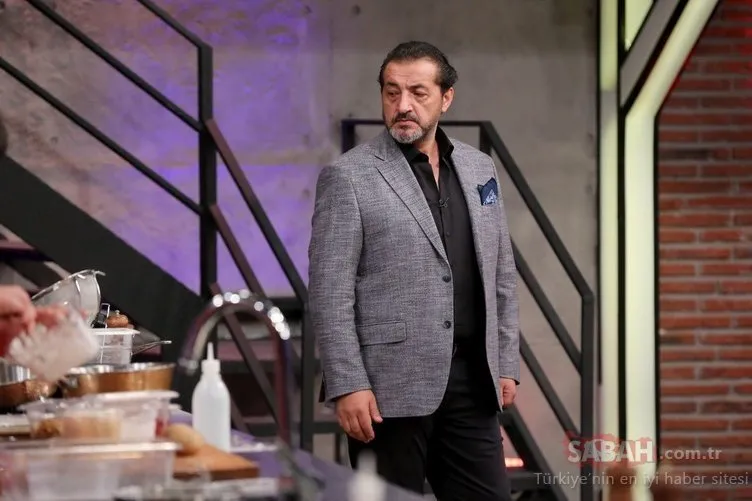 MasterChef'in Mehmet Şef'i hakkında kimsenin bilmediği o gerçek: MasterChef Mehmet Şef'in neden eli cebinde, parmakları yok mu?