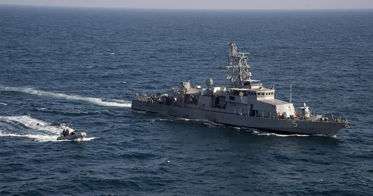 ABD gemisinden İran devriye botuna uyarı ateşi!