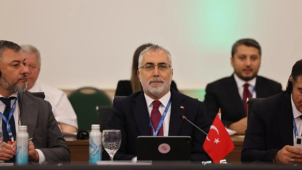 Bakan Işıkhan: İşsizlik oranı son 10 yılın en düşük seviyesinde