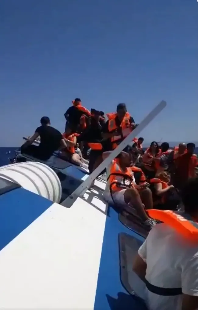 Gemiden kurtarılan vatandaş dehşet anlarını anlattı: Gemi su alıyor diye defalarca söyledik