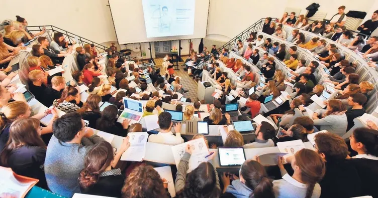 Türk gençleri dönüşe geçti