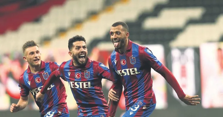 Süper fırtına yıktı geçti