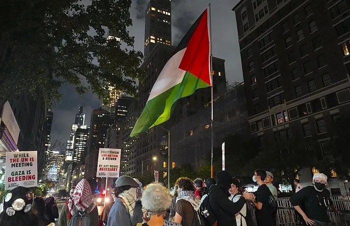Netanyahu’ya New York’ta protesto: ’Rahat yok!’ mesajı