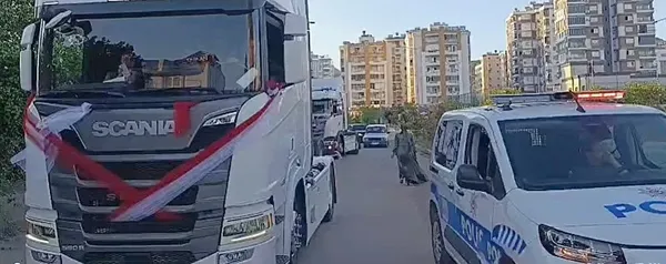 dugun-konvoyunda-korna-calan-kamyonculara-para-cezasi-kesildi-1785133882839.jpg