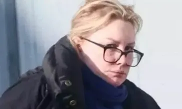 Ünlü oyuncu genç sevgilisiyle evlendi...