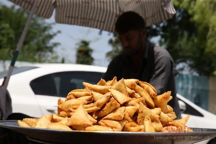 Pakistan’da iftarların vazgeçilmez yemeği Samosa