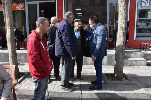 Başkan Beyoğlu, vatandaşlarla bir araya gelmeye devam ediyor