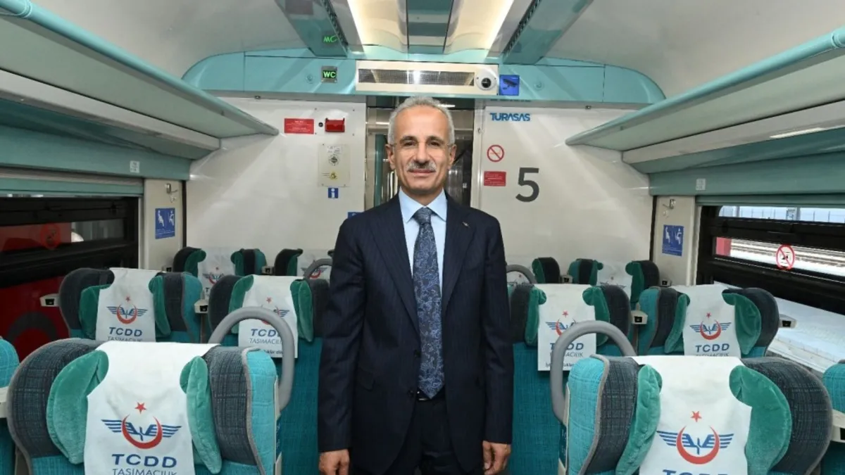 Bakan Uraloğlu açıkladı: Bayramda vatandaşlar ‘daha yüksek hızda’ seyahat edecek Bakan Uraloğlu açıkladı: Bayramda vatandaşlar ‘daha yüksek hızda’ seyahat edecek