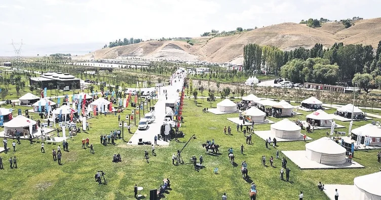 Malazgirt Zaferi’nin yıldönümü ve Ahlat Şenlikleri için geri sayım