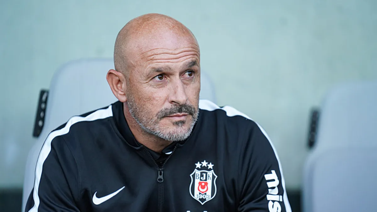 Vincenzo Italiano'dan 8 imza! büyük değişim…