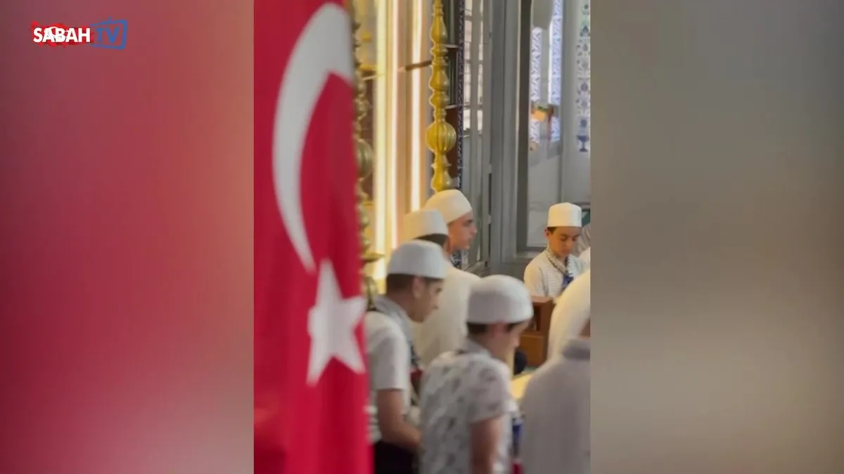 Çeliktepe Merkez Camii’nde Anlamlı Program: Ahmet Mahmut Özdemir Gazze için Bir Günde Kur’an-ı Kerim’i Ezberden Okudu