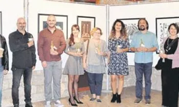 Akademisyenler ortak sergi açtı