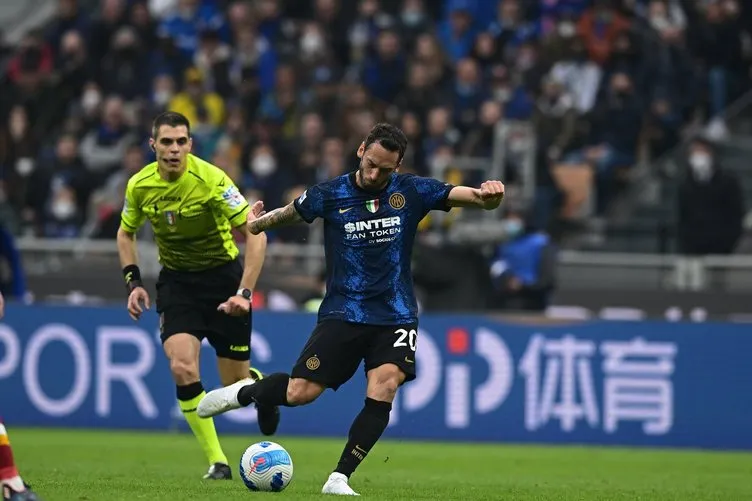 Son dakika: Hakan Çalhanoğlu maça damga vurdu! Inter’i zirveye taşıdı...