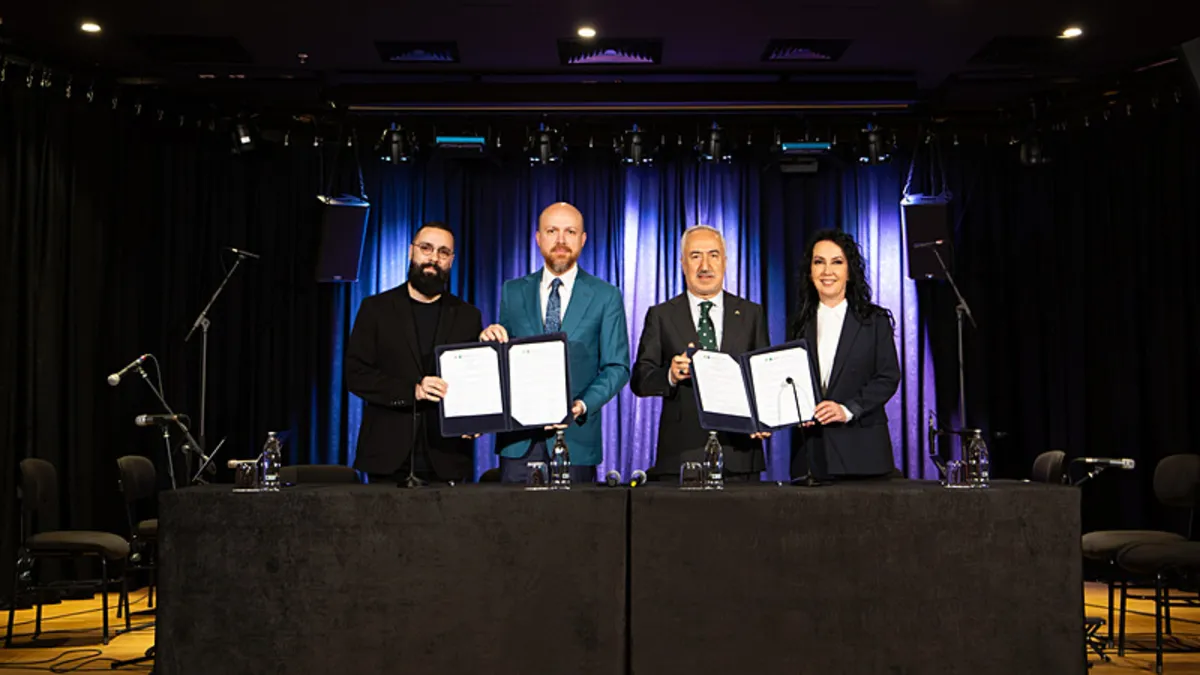 YETEV Mütevelli Heyeti Başkanı Bilal Erdoğan: Entelektüel kişilikler yetiştirmeye çalışıyoruz YETEV Mütevelli Heyeti Başkanı Bilal Erdoğan: Entelektüel kişilikler yetiştirmeye çalışıyoruz