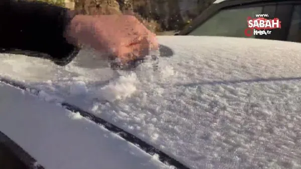 Yozgat’ta soğuk hava etkisini gösterdi, araç camları buz tuttu | Video