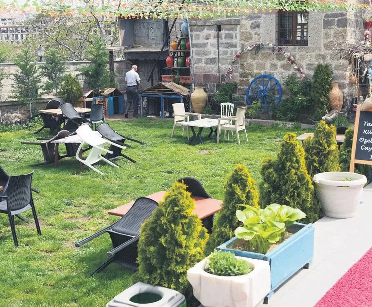 Boykot Anadolu’da işe yaradı! Masalar boş kaldı