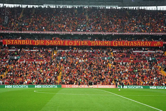 galatasaraya-surpriz-sponsorluk-teklifi-iste-stadyum-icin-dev-gelir-1687555929452.jpg