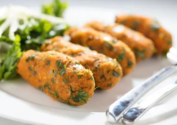 En lezzetli mercimek köftesi: Gören tarif defterine ekliyor