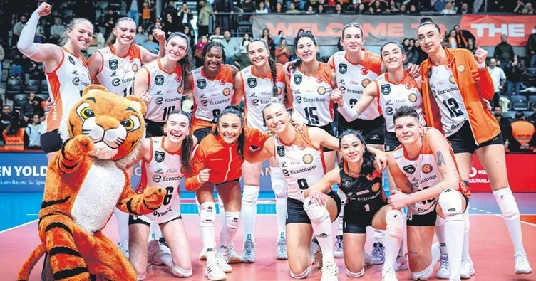 Eczacıbaşı güldü Aydın veda etti