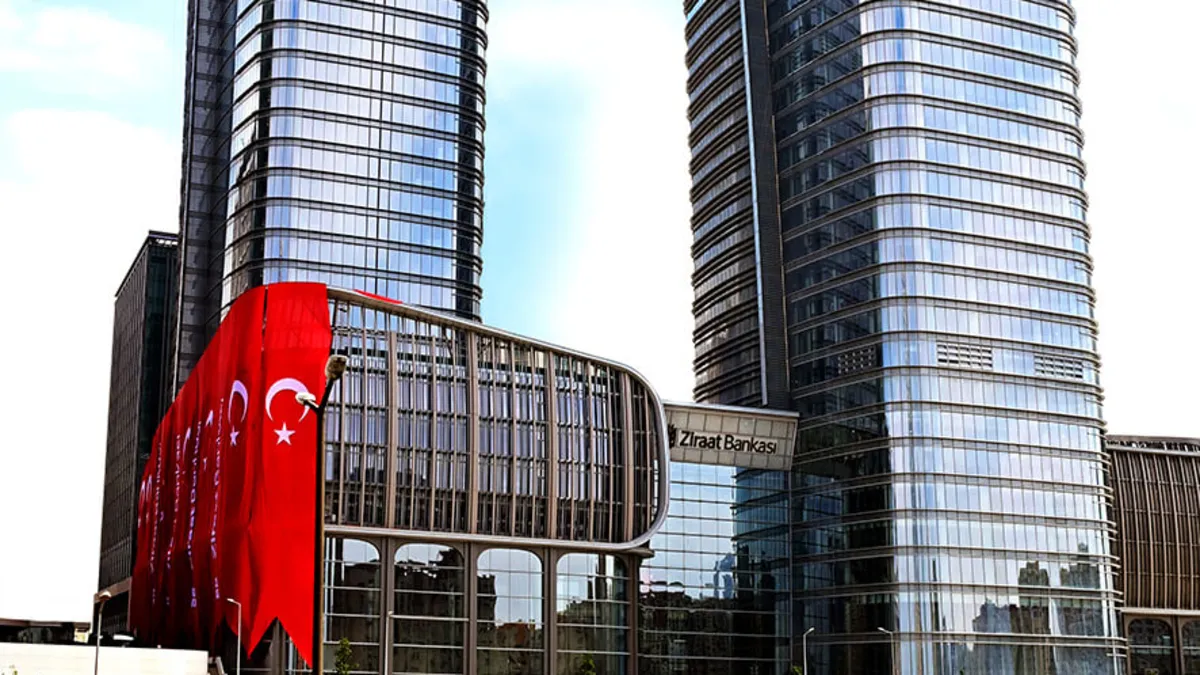 Türk katılım bankacılığında bir ilk! Ziraat Katılım’ın sukuk ihraçları Viyana Borsası’nda işlem görmeye başladı