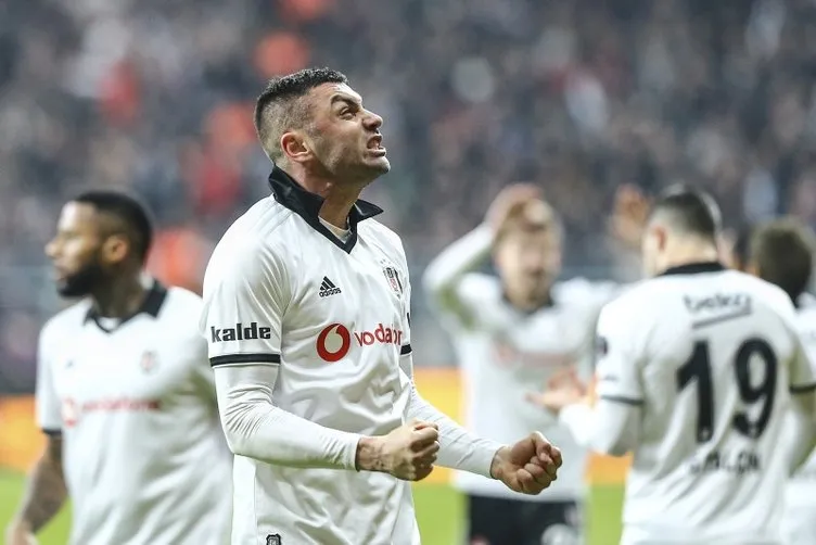 Beşiktaş - Fenerbahçe derbisinden kareler