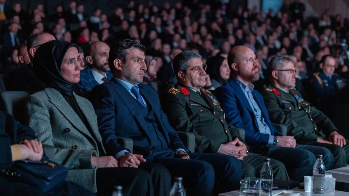 Özdemir Bayraktar'ın yaşam öyküsü belgesel oldu