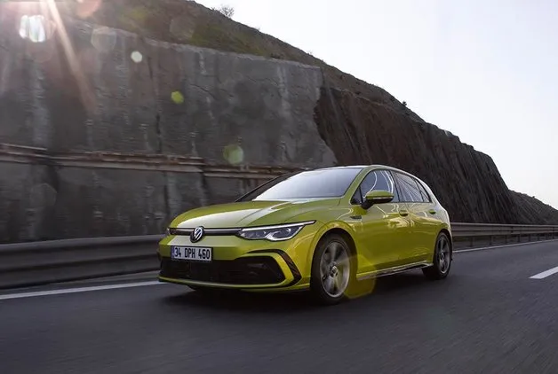 YENİ GOLF SEKİZİNCİ NESLİYLE SATIŞA SUNULDU