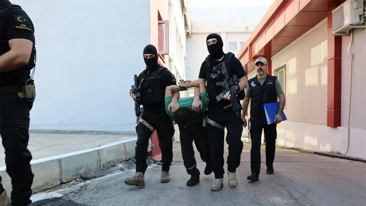 MİT'in Afrika'da yakaladığı El Kaide üyesinin itirafıyla Adana'da bir terörist daha yakalandı