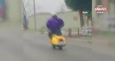 Bursa’da elleri cebinde şerit değiştiren motosiklet sürücüsü kamerada | Video