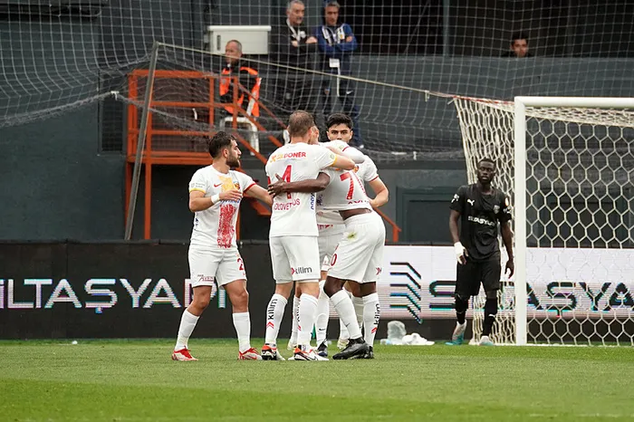 kayserispor-geriden-gelerek-kazandi-pendikspor-evinde-kayip-1714318874269.jpeg