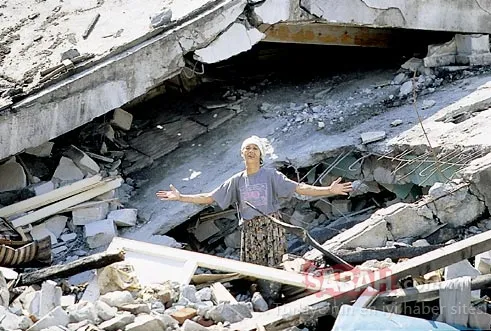 17 Ağustos 1999.. Türkiye'yi yıkan depremin acı görüntüleri