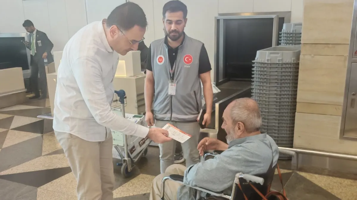 Sivaslı Ali Baybaş'ın Mekke'de mahsur kaldığı ve Türkiye'ye döndüğü haberi.