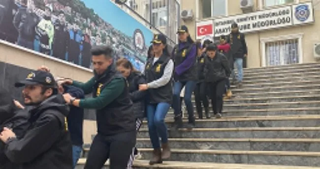 İstanbul’da fuhuş operasyonu! Polis 12 adrese baskın yaptı