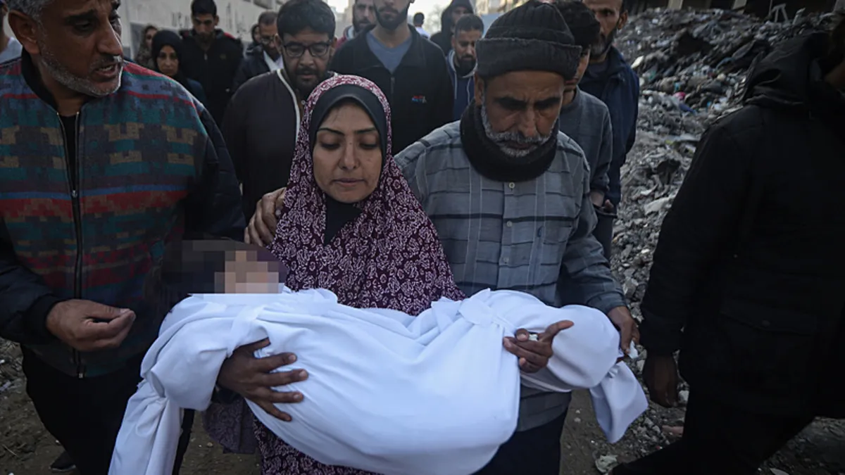 Soykırımcı İsrail Gazze’de 25 Filistinliyi daha katletti Soykırımcı İsrail Gazze’de 25 Filistinliyi daha katletti