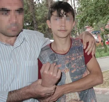 Konuşmasıyla alay edilince 13 yaşında katil oldu