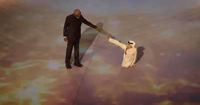 Katar’daki Dünya Kupası’na damga vuran anlar! Hollywood yıldızı Morgan Freeman’ın Kur’an dinletisi duygulandırdı