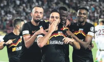 Kayseri dört köşe, Hatay dipte