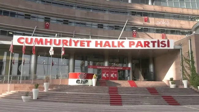 chpde-51-isme-kesin-ihrac-talebi-1787757690727.jpg CHP'de 49 isme kesin ihraç talebi!