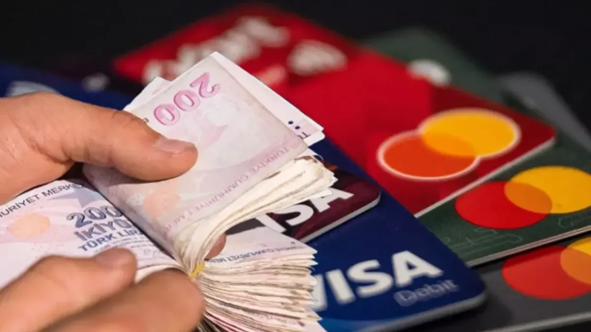 Kredi kartı kullananlar dikkat! Takipteki alacaklar artıyor