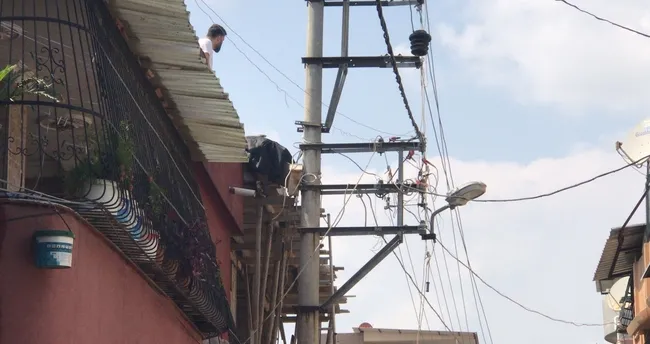 Akıma kapılan elektrikçi hayatını kaybetti Akıma kapılan elektrikçi hayatını kaybetti